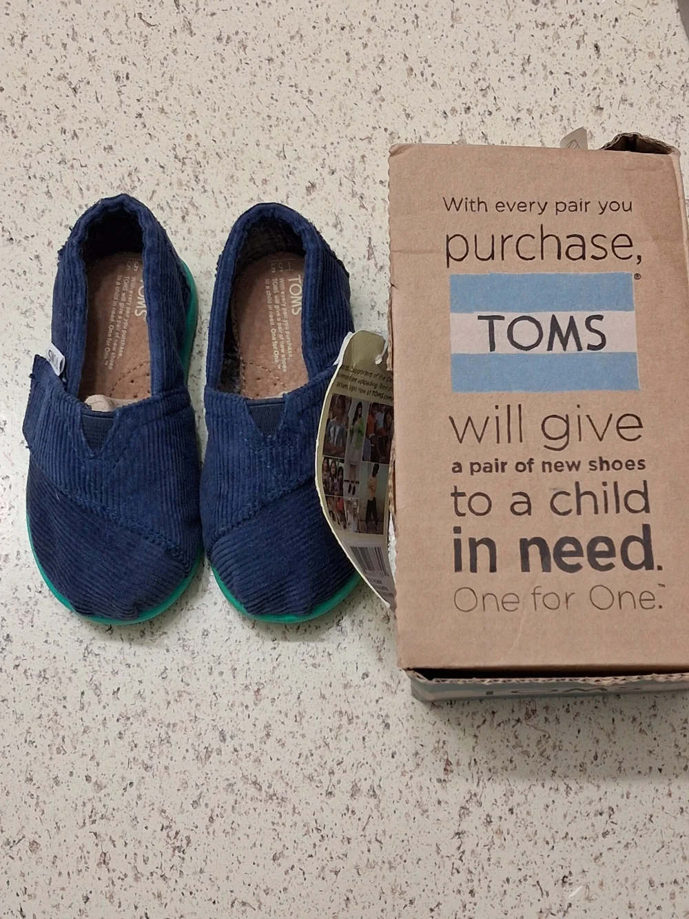 Toms easy slip